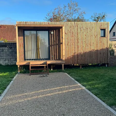Le Greenkub De David Σαλέ Acheux-en-Vimeu